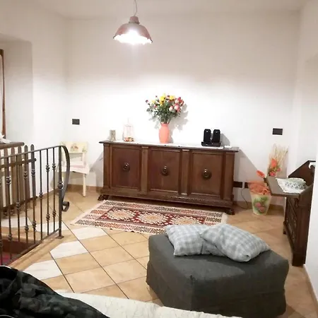 With 3 Bedrooms In With Wonderful Mountain View Furnished Garden And Wifi * Zocca