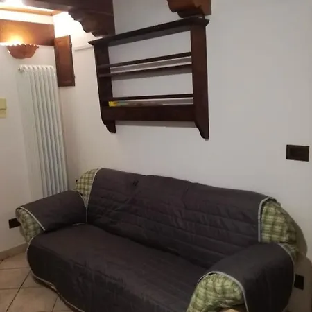 With 3 Bedrooms In With Wonderful Mountain View Furnished Garden And Wifi