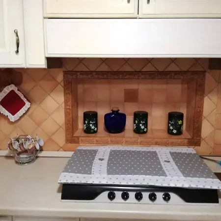 Appartamento With 3 Bedrooms In With Wonderful Mountain View Furnished Garden And Wifi *